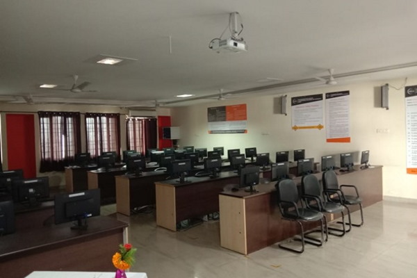 Computer Lab-1, SSIPMT Raipur